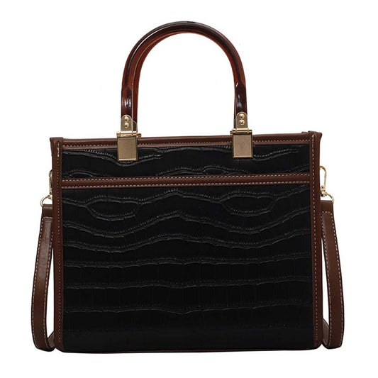 Dollcini Divatos Női Crossbody Táska – Elegáns és Praktikus Műbőr
